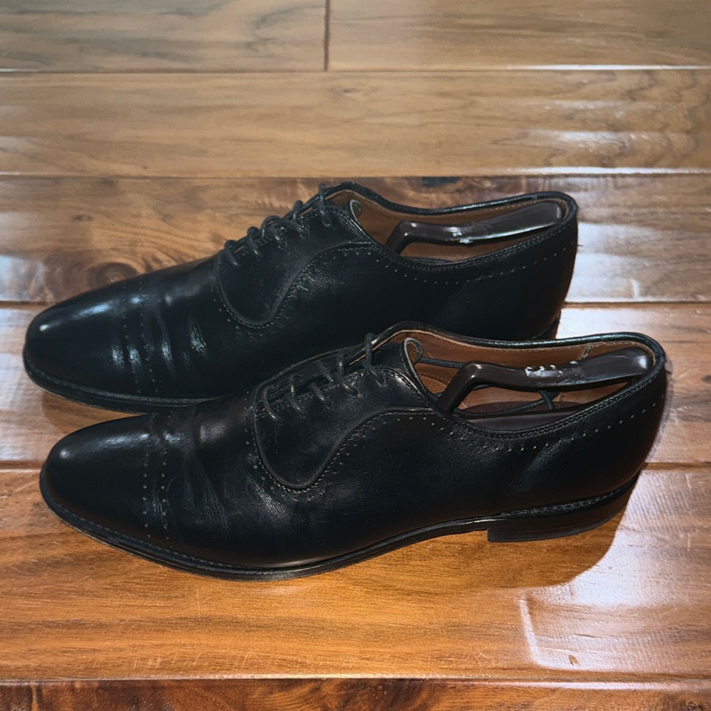 Elegant Black Allen Edmonds Vernon Men's Oxford Shoes - Picture 4 of 8